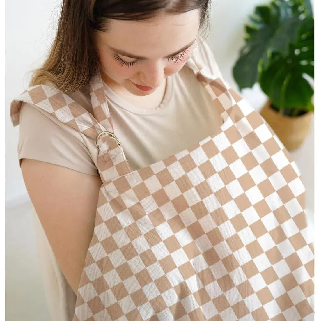 100% pure cotton outdoor feeding cover to prevent exposure, with an outer layer of sensitive fabric, double-layer crepe feeding towel, shawl, and feeding towel