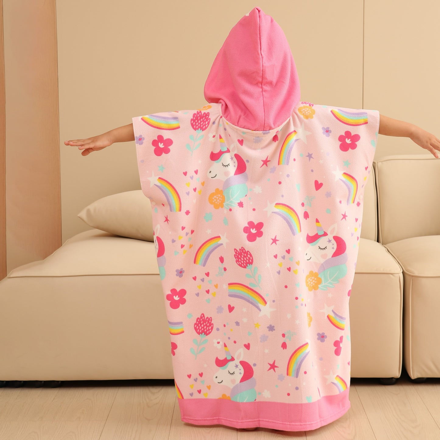 Ultra-fine fiber cartoon printed children's bath towel cape, wearable children's bathrobe, hooded cape, beach towel