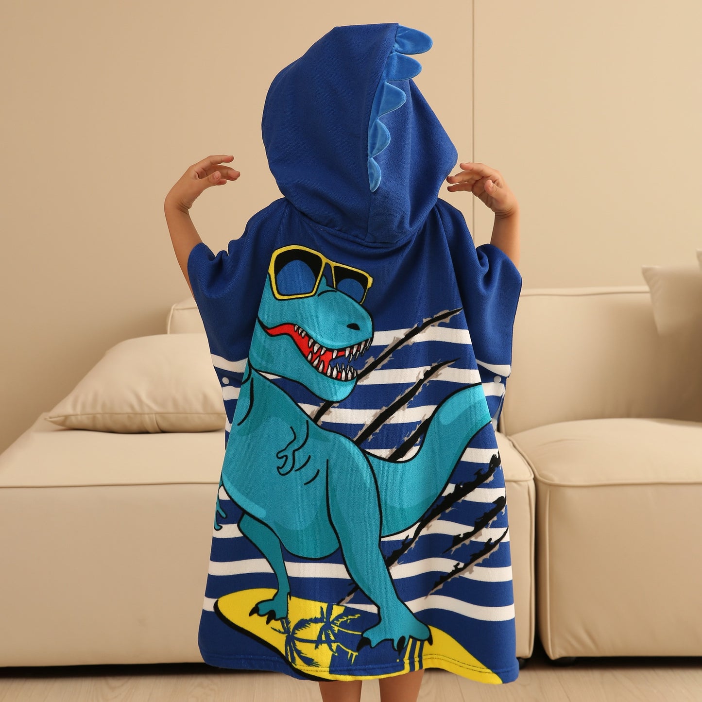 Ultra-fine fiber cartoon printed children's bath towel cape, wearable children's bathrobe, hooded cape, beach towel