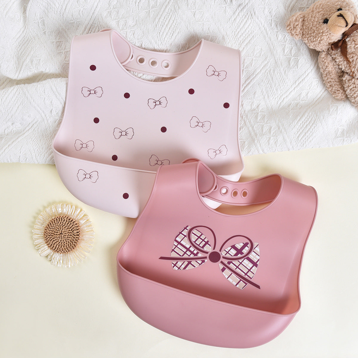Baby feeding bib anti-silicone supplementary food bib, super soft baby portable children's bib, anti-dirt wonder