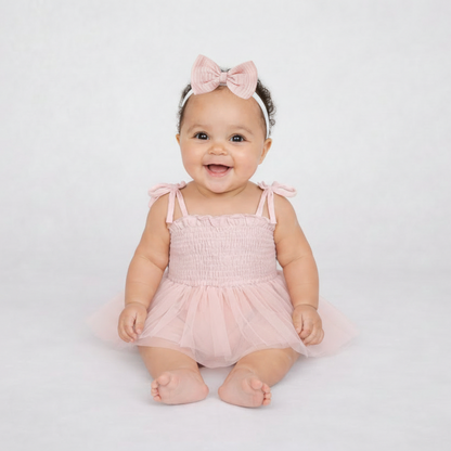 Bébé avec serre-tête - visage préservé