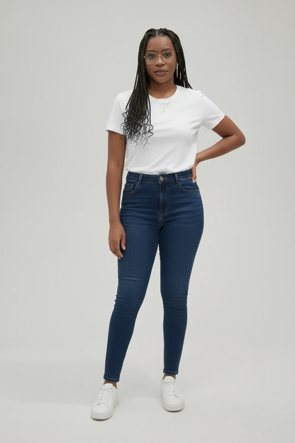 Mannequin avec jean taille haute