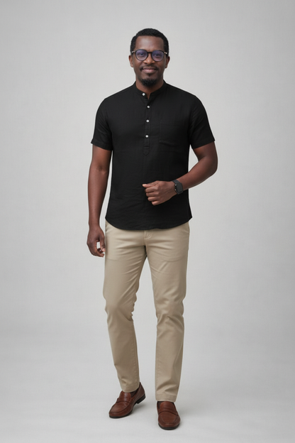 Votre mannequin avec chemise henley noire